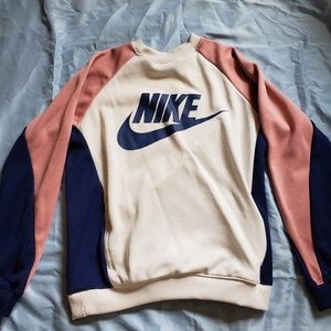 Nike pullover